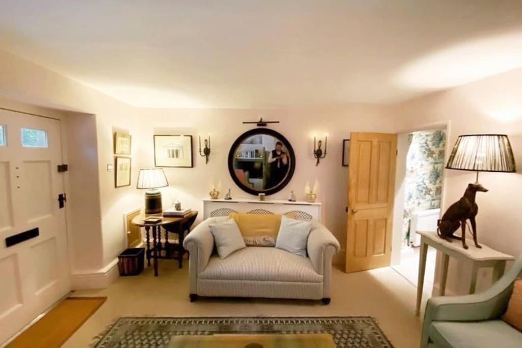 Holiday home Charming Coates Baslow