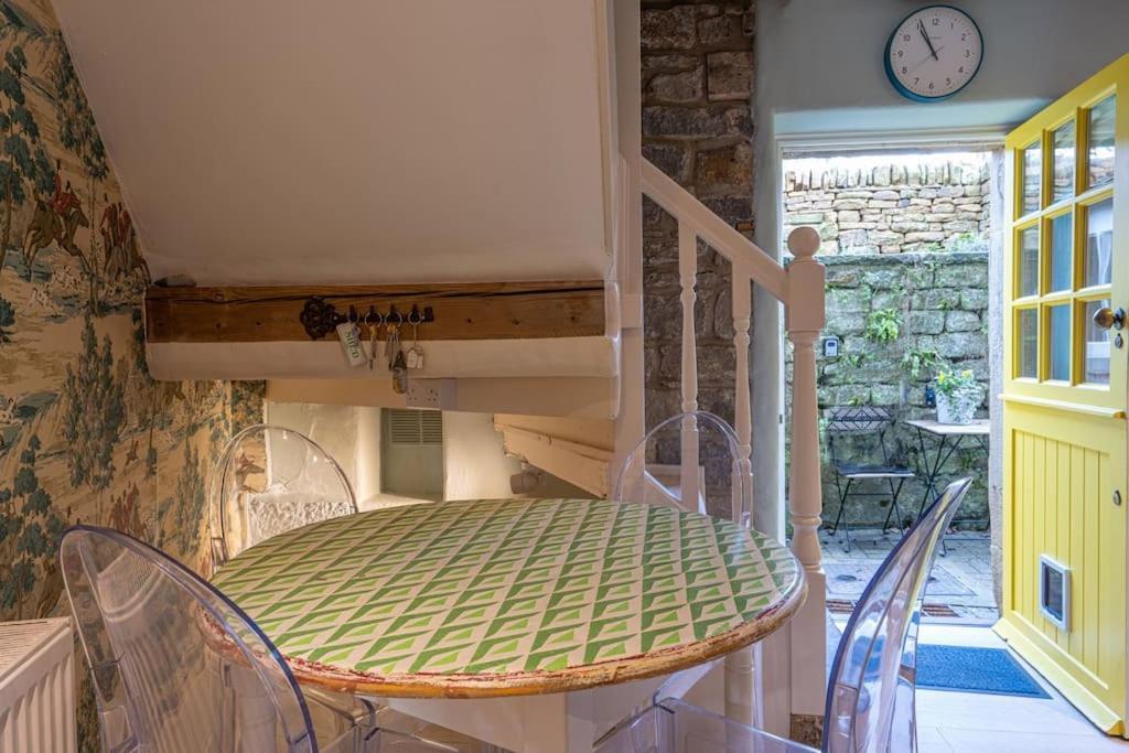 Holiday home Charming Coates Baslow